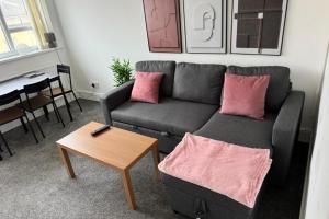 1BR in Blackpool l Sleeps 4, Wi-Fi & Full Kitchen