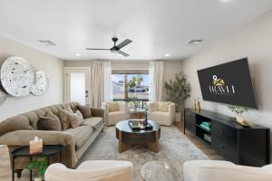 NEW The Palmera - Updated 4BR with Private Pool