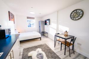 Cozy Cardiff Studio - City Center Gem with Patio