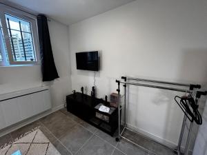 Cozy and well-equipped studio