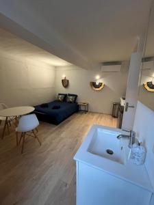 Parenthèse dans la cité des potiers