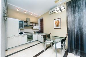 One bedroom, 3 Baseina str, Near a Khreschatyk