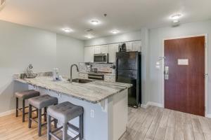 Balcony and Views! Beach Bliss in Sandestin Resort