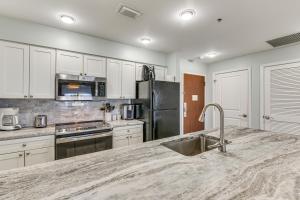 Balcony and Views! Beach Bliss in Sandestin Resort