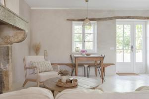 Traditional Apartment In The Heart Of Burgundy