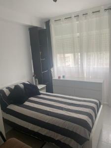 Piso con tres habitaciones en Ferrol