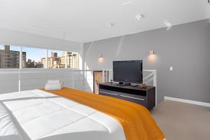 Loft c Banheira_Cama King_Região Central Floripa