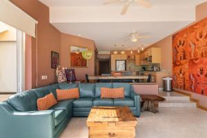 Faro de Mita four bedroom Luxury Condo Walk to Town