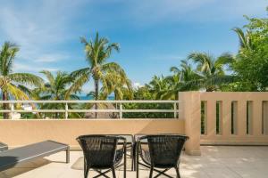 Faro de Mita four bedroom Luxury Condo Walk to Town