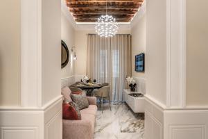 Spanish Steps Oasis Suite