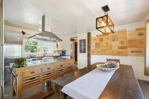 WineCountry Retreat with Casita Bocce & Sunset Views