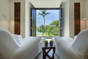 Ocean View Stay Golf Cart & Spa Access