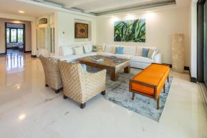 Ocean View Stay Golf Cart & Spa Access