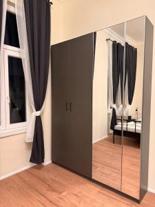 Puskas10 Brand New Modern Cozy Home with Park View