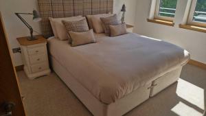 Royal Gardens Apartment 11