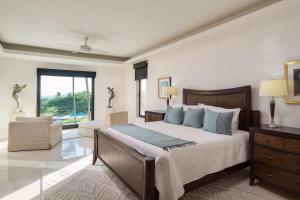 Luxury- HDM Condo Concierge Golf Cart