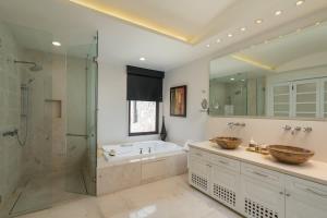 Luxury- HDM Condo Concierge Golf Cart