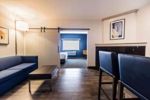 Holiday Inn Express Calgary South by IHG