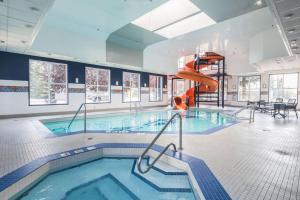 Holiday Inn Express Calgary South by IHG