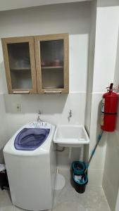 MODERNO APARTAMENTO COMPLETO EN EXCELENTE UBICACIÓN c