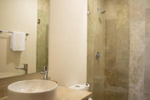 Paravian 704 2BR Condo Playa del Carmen