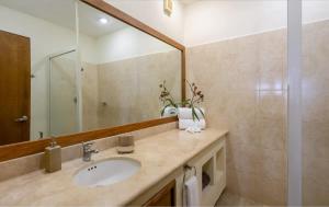 Luxury Condo at Faro de Mita