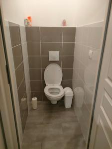 chambre 14m2 calme et parking privé