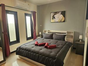 Cute Villa 350m to Bang Tao Beach, sleeps up to 6
