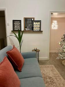 Wisteria mews Cosy city home