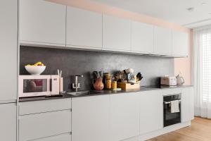 Luxurious, City Centre Location, Parking on Request The Pink Palace at Ryedale House