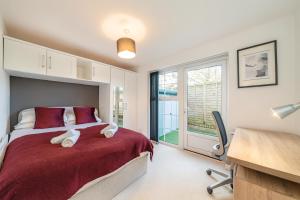 Modern 2-Bed Ground Flat Near Clapham Junction