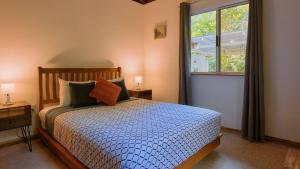 Casa Amarilla in Playa Chiquita - with shared swimming pool -