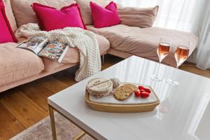 Luxurious, City Centre Location, Parking on Request The Pink Palace at Ryedale House