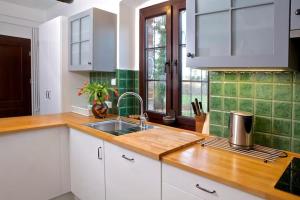 Large holiday home, summer pool, sauna, whirlpool