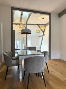Townhouse Mayfair Style im Weinstrassen Hotspot Deidesheim