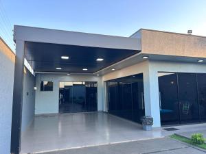 Espaço aconchegante com piscina e area gourmet