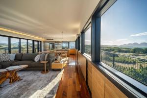 Elements - Freycinet Holiday Houses