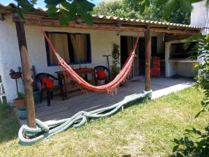Barra del Chuy a 150mtos del mar para 3 personas