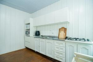 Casa da Tia Nina - Seu refúgio entre a praia e o Parque Beto Carreiro