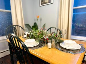 The Salt Soul Suite Cozy Apt 5