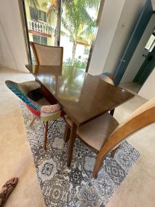 Apartment with pool and beach club access