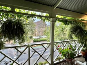 A Truly Exceptional Heritage Residence Private Luxury by St Kilda Beach with swimming pool