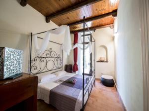 Apartment in Marche with Pool and BBQ