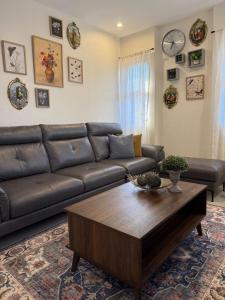 Balaycation Flats Sleeps 8 - 5 Beds