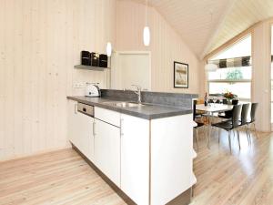 Pretty holiday home with indoor sauna
