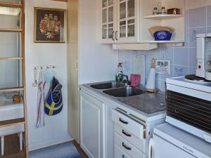 3 person holiday home in Gullholmen
