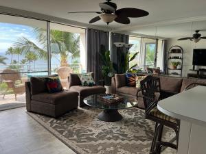 Oceanview Penthouse on Maui 1BD Walk to Beach
