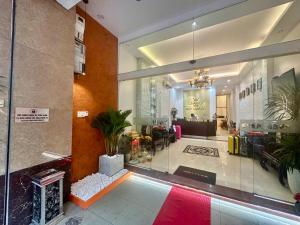 Bay Luxury Chariot Hotel