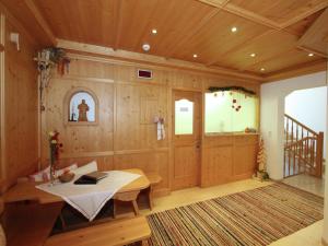 Apartment in Kaltenbach near Ski Lift