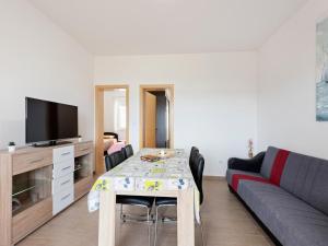 Apartment in Nevidane near White Mountains